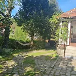 Lesna Z Ogrodem