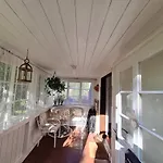 Lesna Z Ogrodem 斯克拉斯卡波伦巴