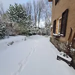 Lesna Z Ogrodem * 斯克拉斯卡波伦巴