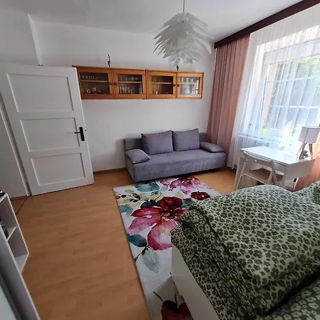 Apartment Lesna Z Ogrodem
