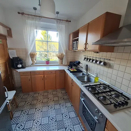 Lesna Z Ogrodem Apartman