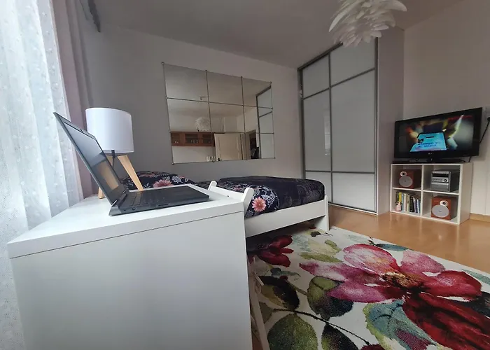 Lesna Z Ogrodem Apartment