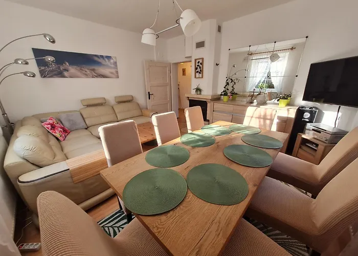 Lesna Z Ogrodem Apartment *