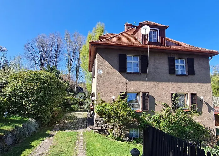 Lesna Z Ogrodem Apartment *